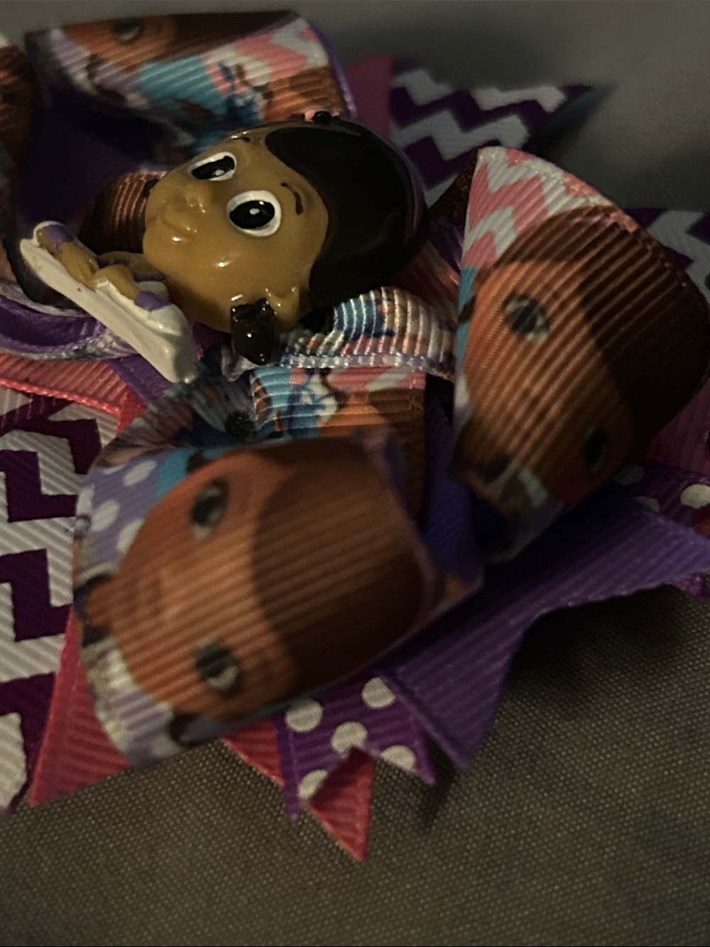 Doc Mcstuffins HairBow - Picture 3 of 4